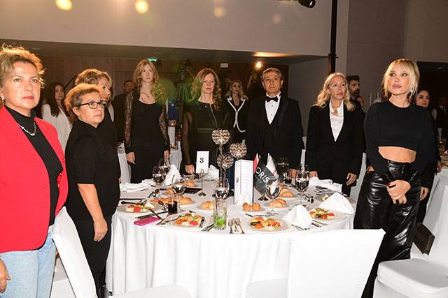 Magazinci.com 24.Yıl Yılın En İyileri Ödüllleri... SAHİPLERİNİ BULDU! 20