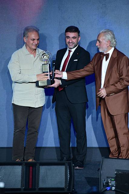 Magazinci.com 24.Yıl Yılın En İyileri Ödüllleri... SAHİPLERİNİ BULDU! 23