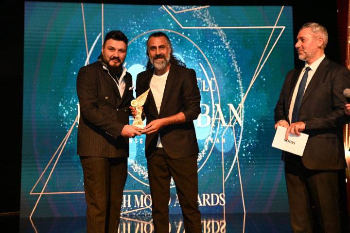 14. MOOD ÖDÜLLERİ'NDE YILDIZLAR GEÇİDİ! 11