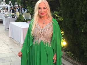 J'ADORE İLE `SULTAN` ŞIKLIĞI!