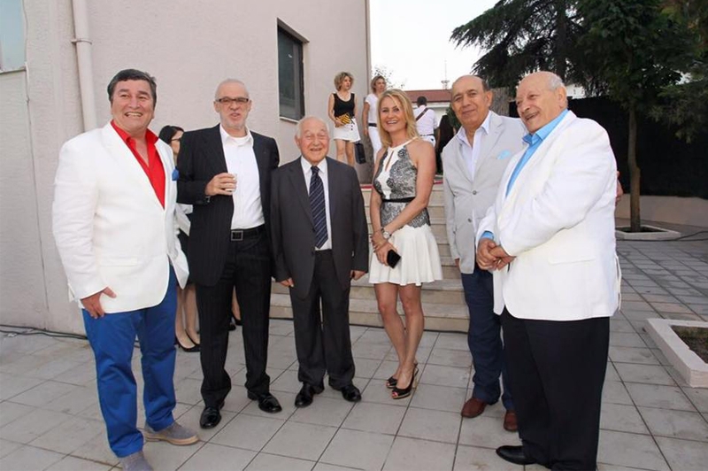 TSYD… “BEYAZ GECE”DE YILDIZLAR GEÇİDİ…