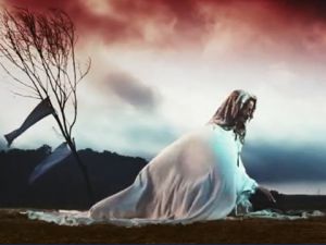 SADECE ELİMİ VE YÜZÜMÜ GÖRECEKLER...