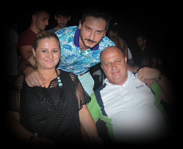 Asena... SAHNE IŞILTISINDA J'ADORE İMZASI!