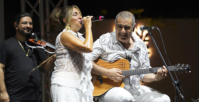 Eda–Metin Özülkü... BODRUM’DA BÜYÜLEYEN GECE!