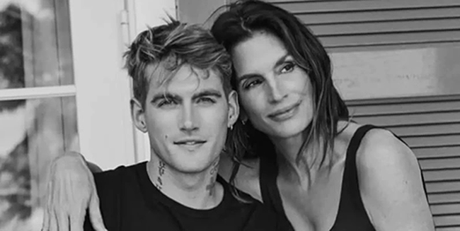 Cindy Crawford... EVLAT ACISI, 27 YAŞINDAKİ OĞLUNU KAYBETTİ!