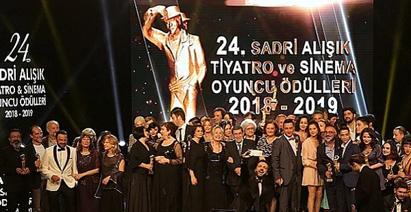 27. Sadri Alışık Tiyatro ve Sinema Oyuncu Ödülleri... SAHİPLERİNİ BULDU!
