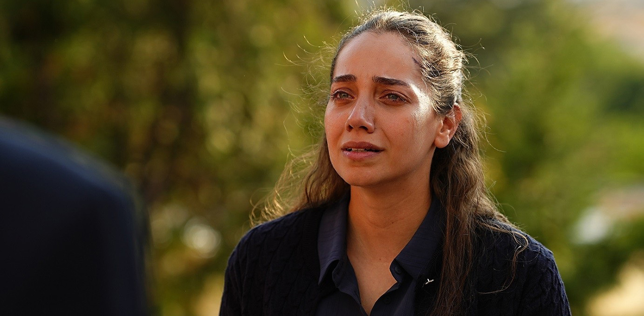 Sevdan Bir Ateş... MİRZA VE LEYLA ARASINDAKİ DUYGULAR ORTAYA ÇIKIYOR!