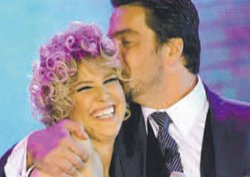 Gülben Ergen... ÇOCUKLARA BEYAZ SHOW'DA DESTEK YAĞDI!