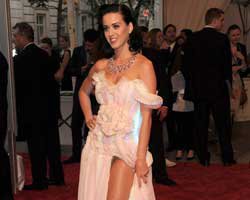 Katy Perry... BOŞANANLAR KERVANINA KATILDI!