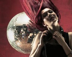 Ezgi Dökme... GÜZELLİĞİ TESCİLLİ DJ!