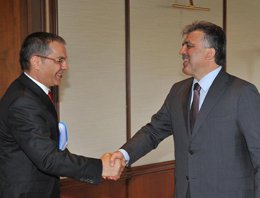 İNTERNET MEDYASI DERNEĞİ CUMHURBAŞKANI İLE GÖRÜŞTÜ!