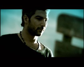 KORAY'DAN "KORAY ŞARKILARI" NA SİNEMA TADINDA BİR KLİP...