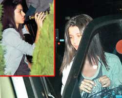 Beren Saat... ALKOL ALDI, DİREKSİYONA OTURDU!