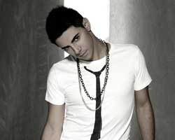 Kemal Hüzen... HAYAT  PUZZLE'INI TOPLUYOR!