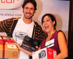 İNANILMAZ İŞ TEKLİFİNİ KAZANAN ÇİFT BELLİ OLDU!