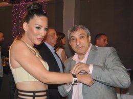 Esma Er? 100 BİN FRANKLIK HEDİYE SAAT ŞÜPHE YARATTI !..