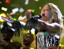 Dünya Kupası.../Shakira...AFRİKA'DA FUTBOLA MERHABA !...