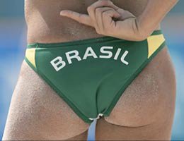 PLAJ VOLEYBOLUNDA KALÇALAR KONUŞUYOR !..