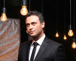 Aynı Kutsi, aynı aşk... AMA BU DEFA "BAMBAŞKA"BİR KLİP!