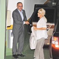 Ajda Pekkan.... ESTETİK MERKEZİNDE 9 SAAT!