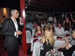 Onur Yağmur? HEM ŞARKICI HEM İŞLETMECİ?