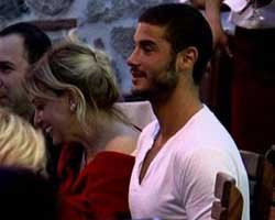 Saba Tümer-Berk Oktay...  SÜRPRİZ AŞK!