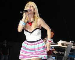 Hande Yener... "TEK RAKİBİM VOLKAN KONAK!"