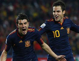 İSPANYA PARAGUAY'I TEK GOLLE GEÇTİ 1-0...GOL !...