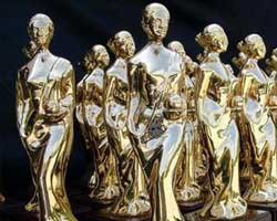 ALTIN PORTAKAL SANSÜRE YENİLDİ!