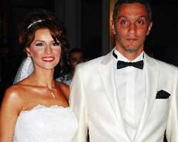 Esra Erol... KIR DÜĞÜNÜYLE DÜNYAEVİNE GİRDİ!