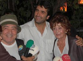 Mahsun Kırmızıgül ateş püskürüyor... "ALDIKLARI PARA HARAM OLSUN"!..