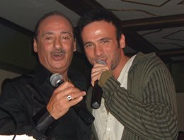 Alex? BABASININ SÖZLERİNİ YAZDIĞI ERMENİCE ŞARKI  TRT TARAFINDAN YASAKLANDI !