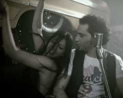 Bora Duran... 'SEN DE GİDERSEN' ŞARKISI SOSYAL MEDYA PAYLAŞIMLARINDA ZİRVEDE!