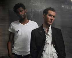Massive Attack... MAVİ MARMARA BASKININDA ÖLENLER İÇİN ŞARKI!