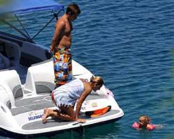 Pınar-Yağmur Atacan...  "SU"  AÇIK DENİZDEYÜZME ÖĞRENDİ!