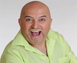 Yavuz Seçkin... GAZETECİLERE "EŞŞEK" ŞAKASI...