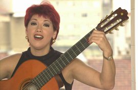 Ayşenur Yazıcı... "EKMEK ARASI HAYAT"TAN BİR ALINTI...