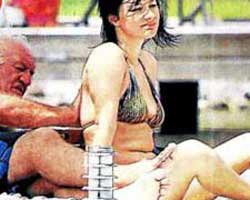 Ali Şen.... ÖNCE YAĞLADI, SONRA ÖPÜCÜĞE BOĞDU!