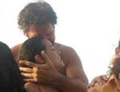 Özgü Namal-Başar Savur'... AŞK BACAYI SARDI!