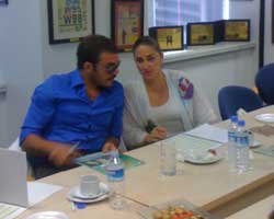 Tolga  Karel... KÖTÜ ADAM JÜRİ ÜYESİ OLDU, KAPAK KIZI SEÇTİ!