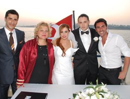 Zeynep Dizdar? SÜRPRİZ EVLİLİK..