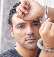 Ozan Orhon... BORÇLARI YÜZÜNDEN KAÇTI MI?