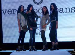 ESMA SULTAN YALISI'NDA VERO MODA RÜZGARI ESTİ!