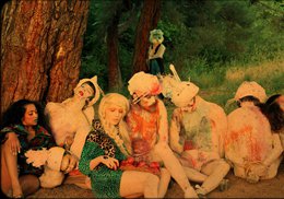 Mercan bu kliple çok konuşulacak!... GAY TEMALI YAĞLIBOYA TABLO GİBİ KLİP ..