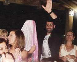 Volkan Demirel... KINA GECESİNDE SAKATLIĞINI UNUTTU!