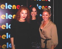 Betül Demir? YENİ YAŞINI ÜNLÜLERLE KUTLADI?