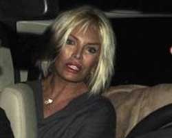 Ajda Pekkan... TELEFONLA BODYGUARD SİPARİŞ ETTİ!