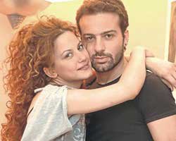 Yıldız Asyalı-Sertaç Akkaya... BÜYÜK AŞK AYRILIKLA BİTTİ!