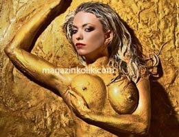 April Summers...PLAYBOY'UN SEKSİ ALTIN KIZI!...