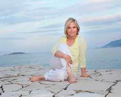 DÜNYACA ÜNLÜ GÜZELLİK ANTRENÖRÜ MARJA PUTKISTO GALATASARAY MEYDANI'NDA!